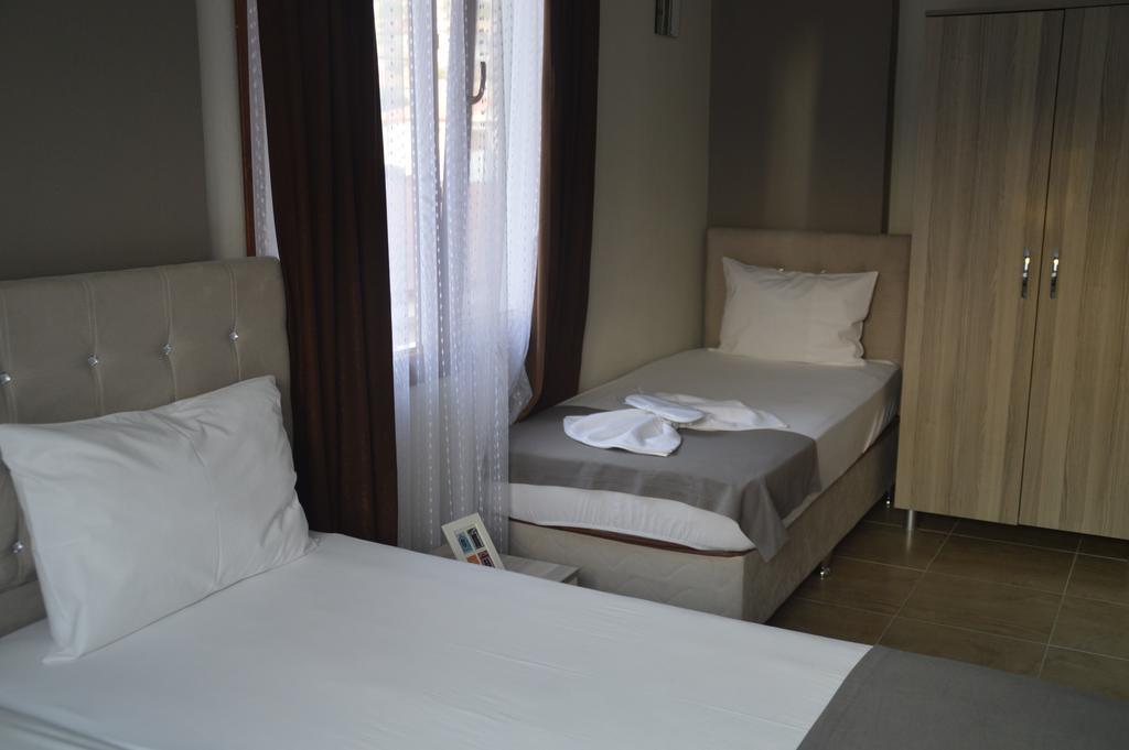 Hotel Hugo Altınoluk Szoba fotó